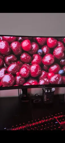 Monitor Curvo Gigabyte 27" G27QCA QHD 165hz