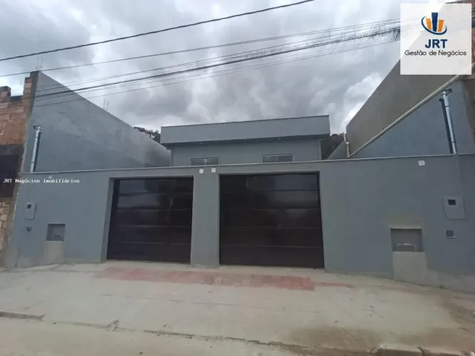 Casa a venda no bairro Icaivera, Betim