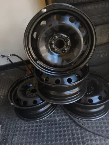 RODAS DA FIAT ARO 15 