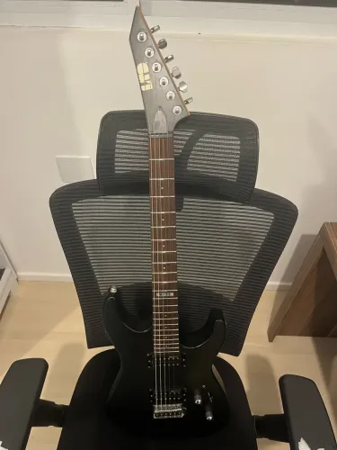 Guitarra LTD M-50