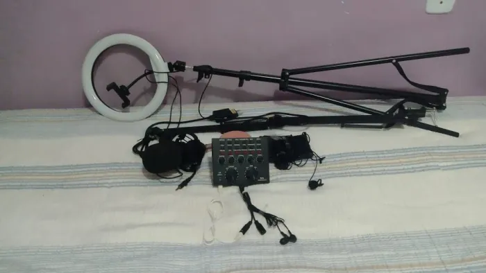 Kit de Live semi novo .