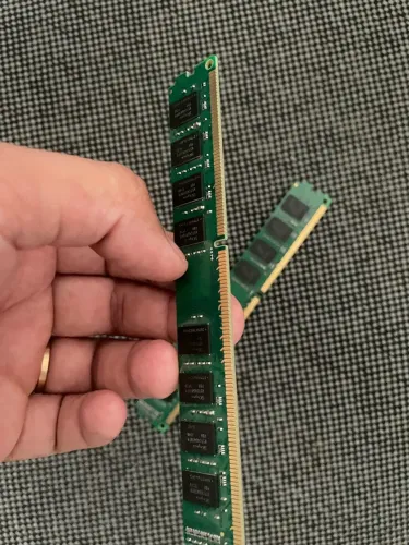 16GB Memória RAM 1600MHz DDR3 - 2 PENTE 8GB(16GB)
