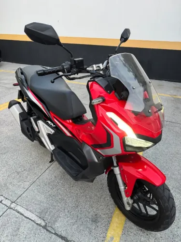 Honda ADV 150 2021 ABS Vermelha - Full LED - Quitada - Revisada na Concessionaria
