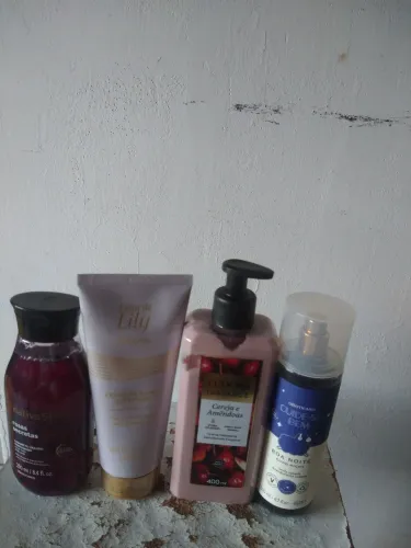 Kit da beleza nativa SPA mas creme Lily mas Eudora creme hidratante mas body splesh
