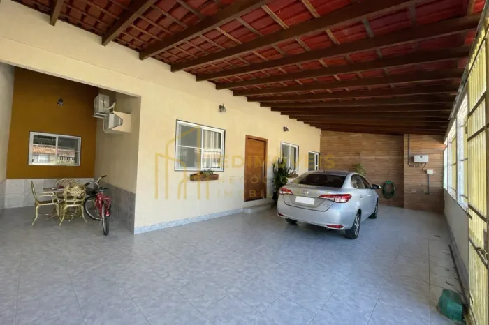 Seu novo lar: Casa com 2 suítes na Mata da Serra!