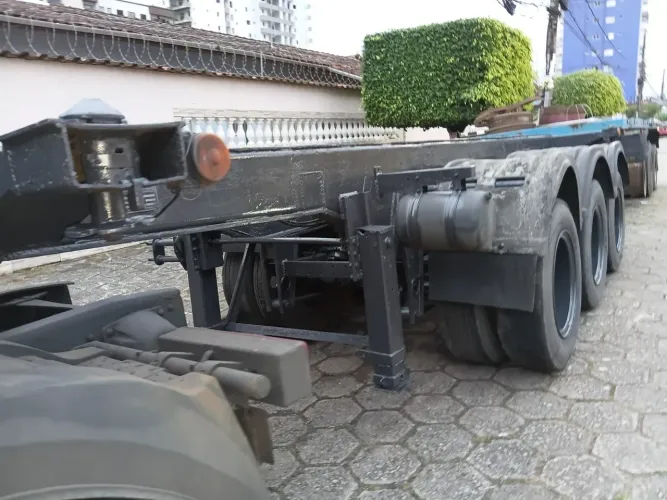 Vendo  buggy chassi portacontainer 20