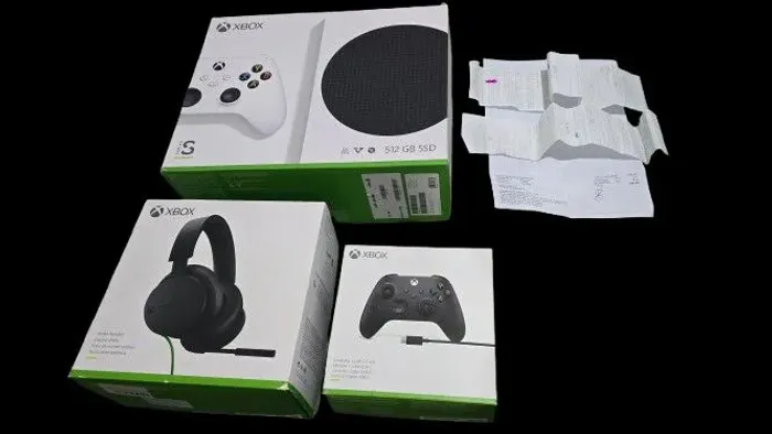 XBOX SERIES S Na caixa