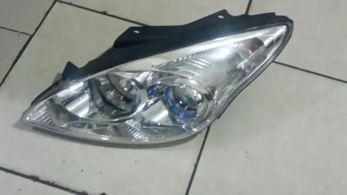 Farol i30 paralelo esquerdo