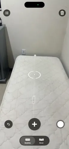 Vendo cama de solteiro 