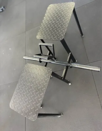 Aparelho sumô - musculação