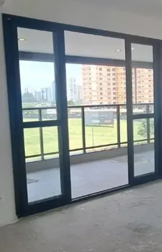 Portas Balcão em alumínio preto de correr linha Gold 2.45 L x 2.37 altura.