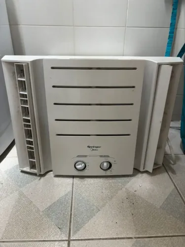 Ar Condicionado Janela Springer Midea 7500 BTU/h