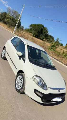Fiat Punto Attractive 1.4 Fire Flex 8V 5P 2015