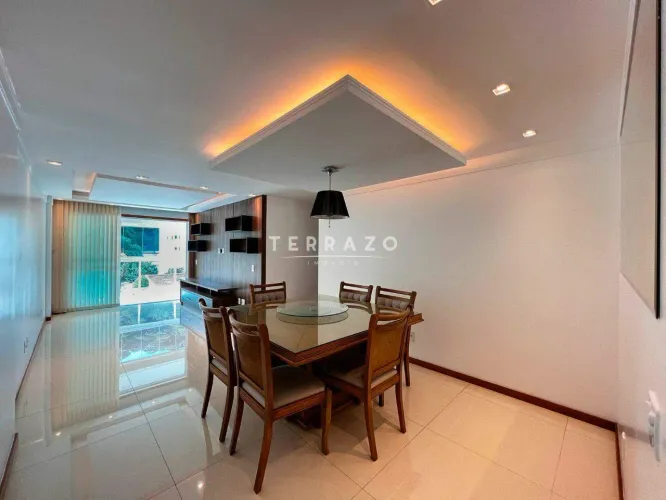 Apartamento para aluguel, 4 quartos, 2 suítes, 2 vagas, Várzea - Teresópolis/RJ