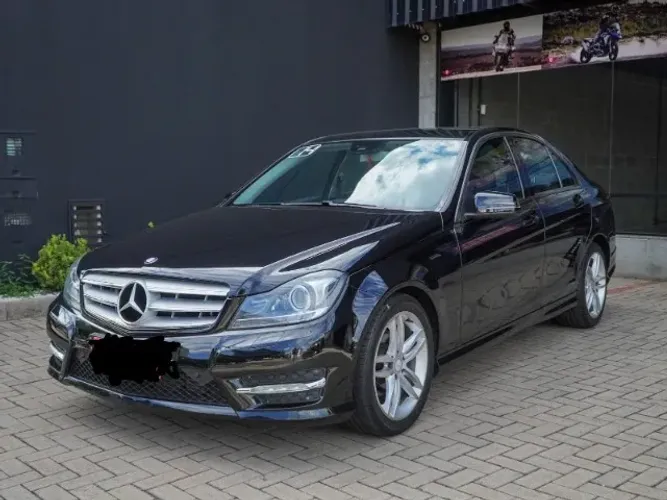 Mercedes-Benz C-180 CGI Sport 1.6 TB 16V 156cv Aut. 2014