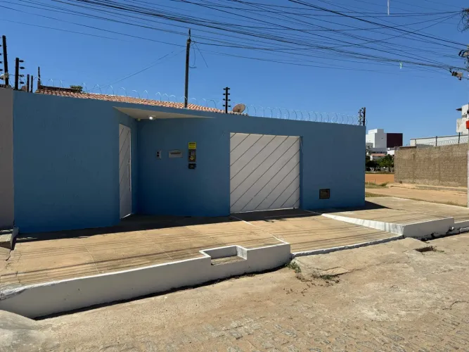 Casa 3 Quartos com Suíte para Alugar - Bairro Santo Antônio