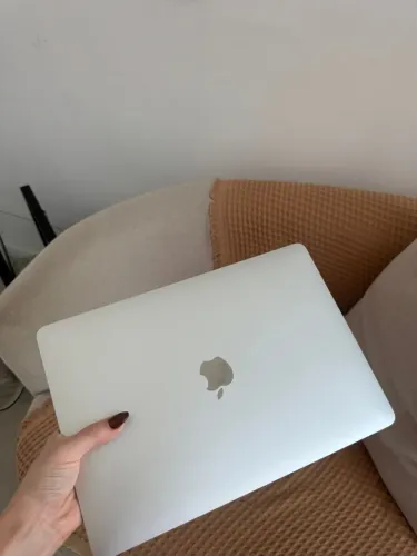 MacBook Air M1