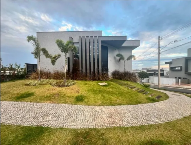 Casa para alugar em Campinas, Swiss Park, com 3 suítes, com 300 m²