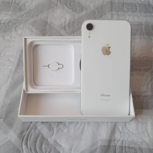Apple iPhone XR 64 Gb - Branco