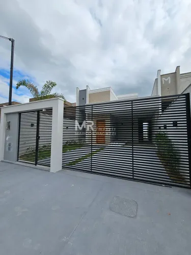 Casa residencial NOVA, com 3 quartos sendo 1 suíte, 2 vagas de garagem, à VENDA, no Pq. Ip