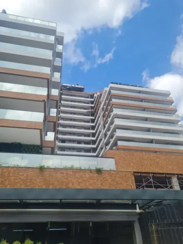 Helio Pires aluga loft mobiliado no livello garden torre Gardenia ao lado da praça Batista
