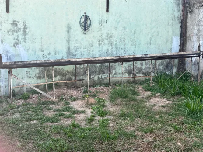Dobradeira manual para calhas ou terça a