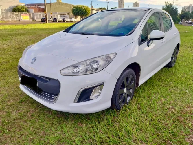 Peugeot 308 Active 1.6 Flex 16V 5P Mec. 2014