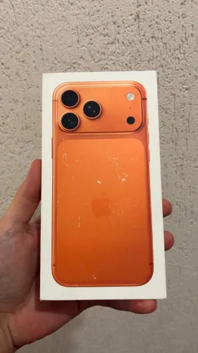 iPhone 17 Pro Max 256GB Laranja - Lacrado
