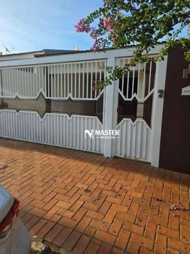 Casa com 3 dormitórios à venda, 220 m² por R$ 500.000,00 - Jardim Lavínia - Marília/SP