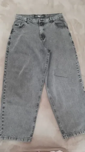 Calça Tanabase baggy cinza tamanho G<br>200rs