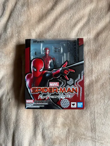 Spider Man Longe de Casa Original Bandai