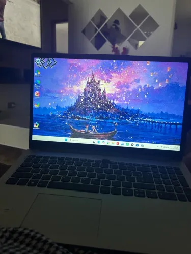 ? Notebook Lenovo IdeaPad 1 à venda