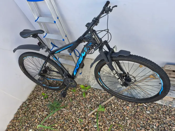 Bicicleta KRW com trocador shimano e câmbio 21V - ótimo preço