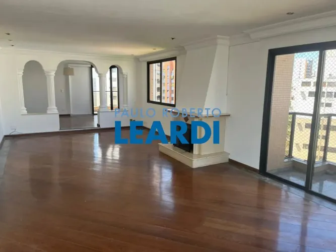 APARTAMENTO - MOEMA - SP