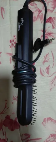 Secador com escova semi novo pouco tempo de uso