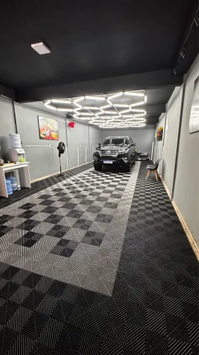 Piso Modular Premium 60m² para Estética Automotiva e Oficinas