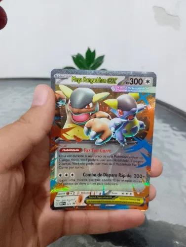 (Carta Pokémon Mega Kangaskhan EX- MEP 025 - 300 HP - Holográfica)
