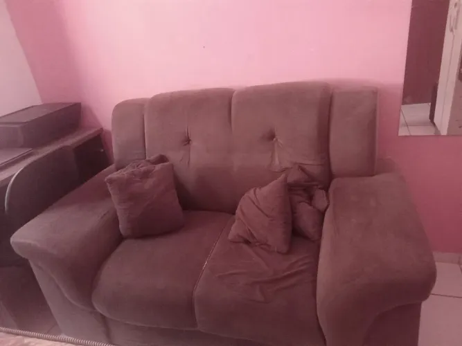 Vendo sofá 2 lugares