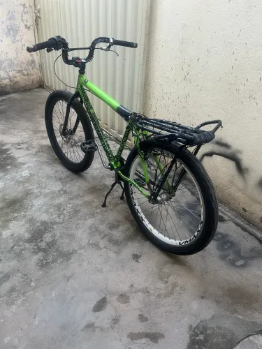 Bike montadinha aro 26