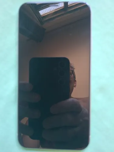 Iphone xr 64 gb (defeito na tela)