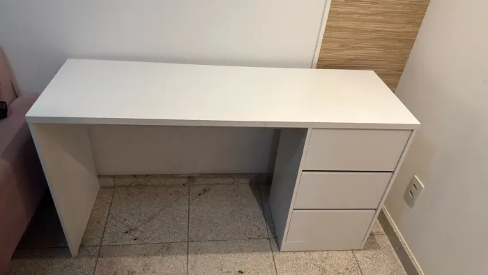 Mesa de escritório grande