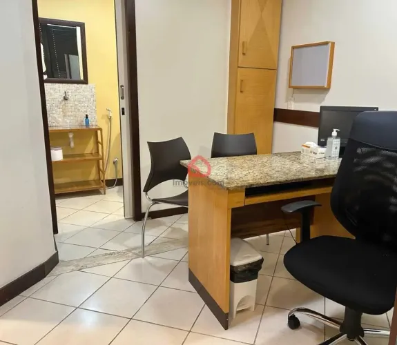 Sala : / Comercial / Via Parque Offices