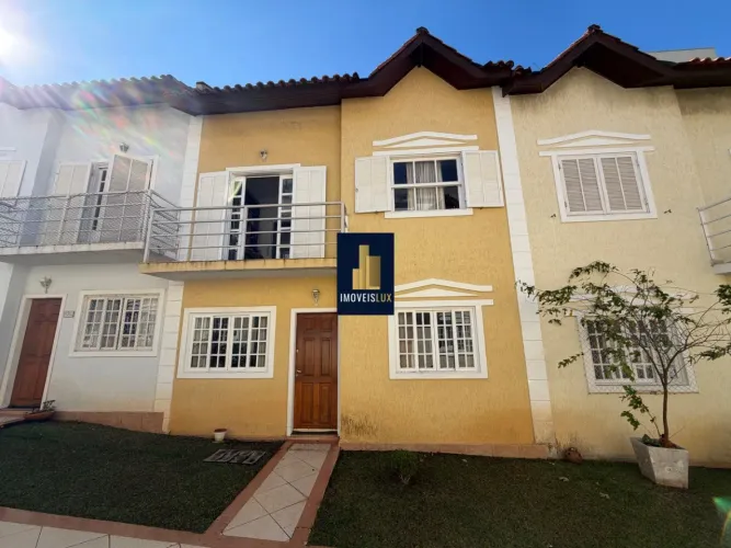 Casa em condomínio no Morumbi, São Paulo-SP: 2 quartos, 1 suíte, 2 salas, 3 banheiros, 2 v