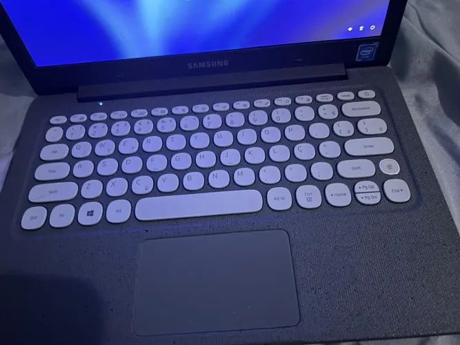 Notebook Samsung Flash F30