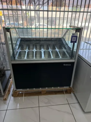 Expositor para Sorvete de Massa Gelopar GESG-12 em Ribeirão Preto e região