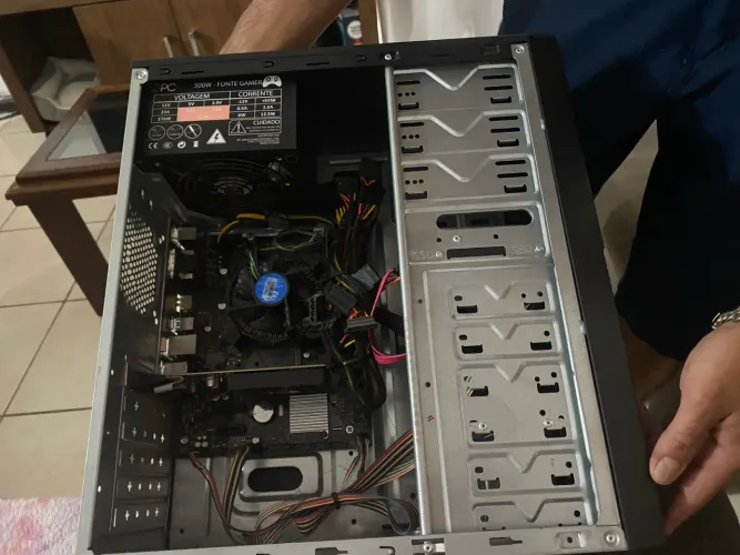 Computador Intel core i3-9100F 3,60ghz +tela e acessorios