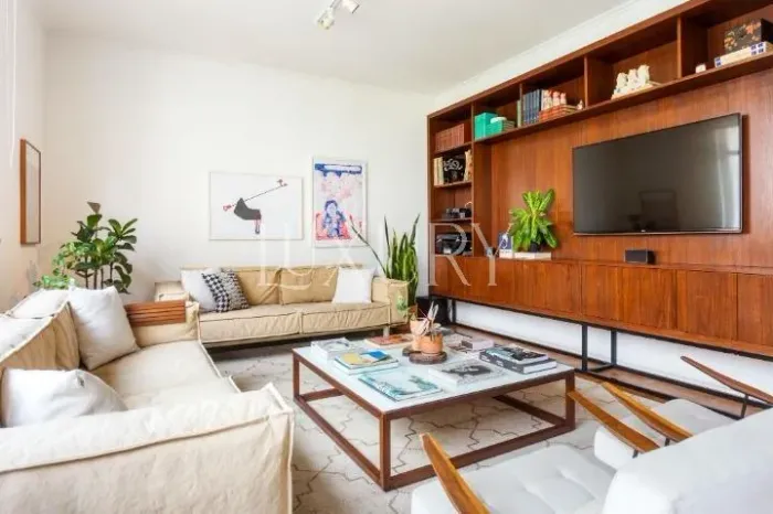 A essência do Jardim Ámerica - Apartamento reformado com 180m² - 3 Quartos | 1 Suíte | 2 V