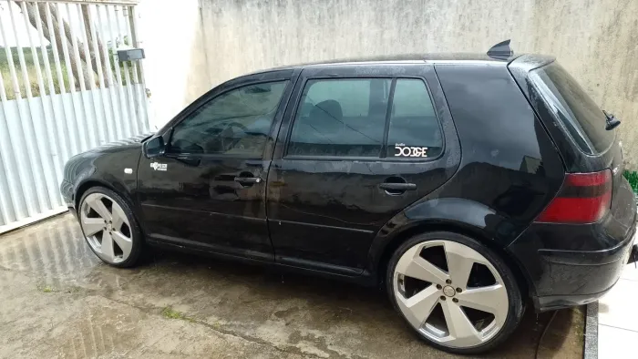 Volkswagen Golf 2.0/2.0 T. Flex Mec.(black & Silv) 2001