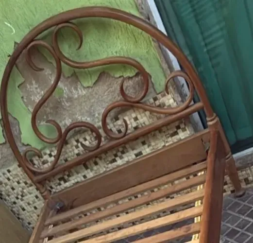 Cama De Solteiro Da Thonart Antiga Em Madeira Vergada (Recondicionado
