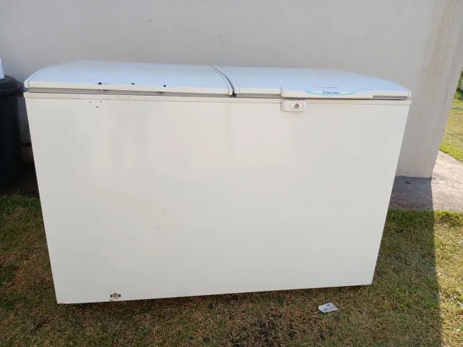 Freezer Electrolux h400 semi novo 